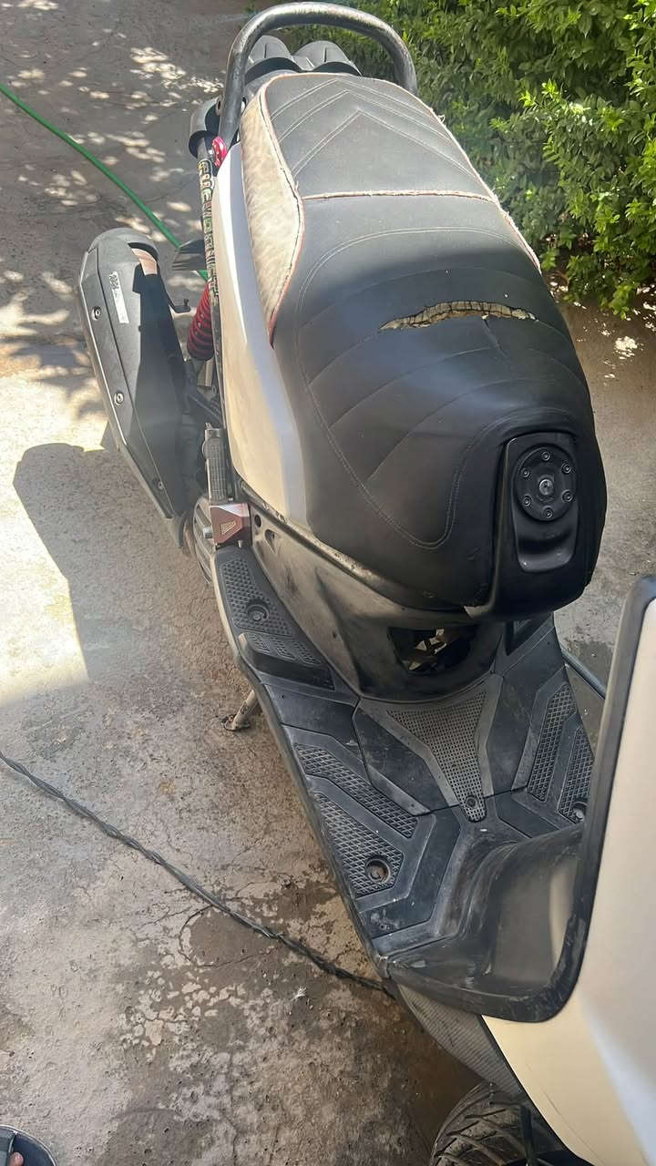 جبلي للبيع مكينة ممفتوحه كلجات رياضي قبل اسبوع شديتهن الدراجه نضيفه المكان بغداد السعر ع واتساب ***********
