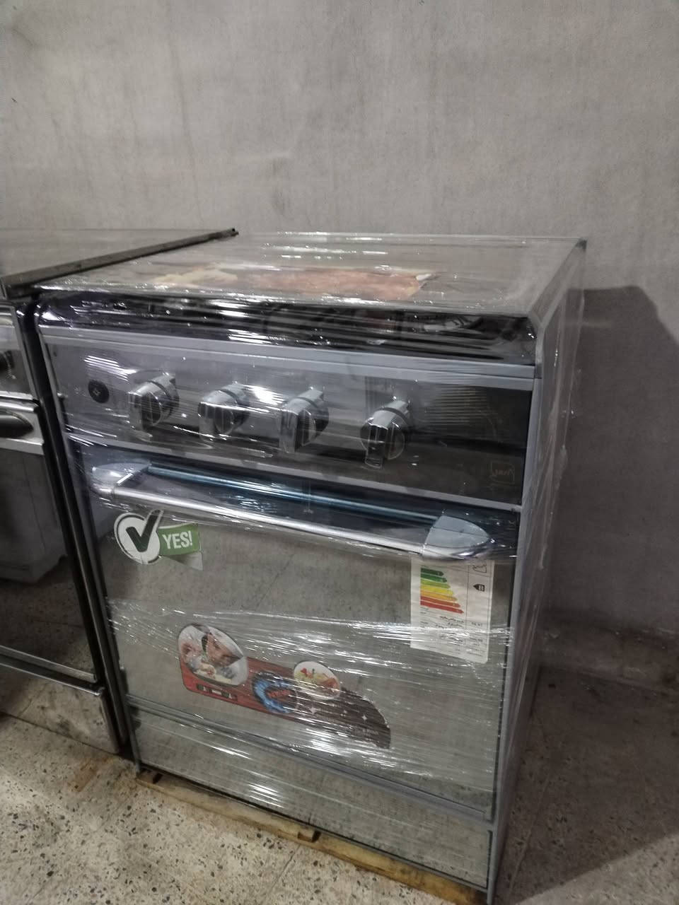 أغراض منزلية للبيع بأسعار مناسبة ***********
