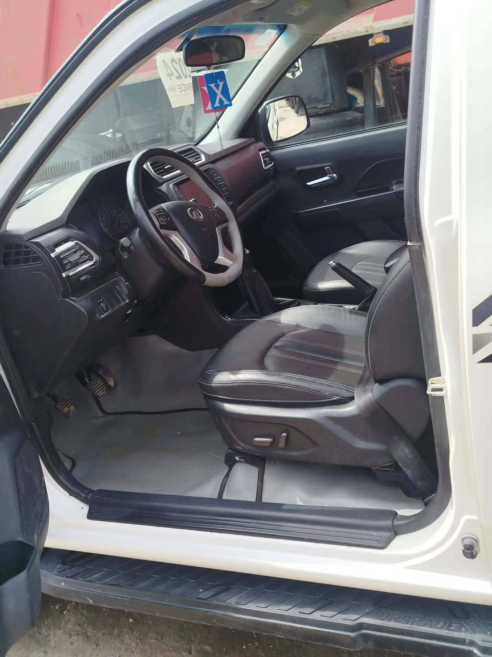 يا الله سياره اكريت ويل مكفولات كفاله عامه بسمي مدور ثاني يوم سعره 27وبيه مجال ***********
