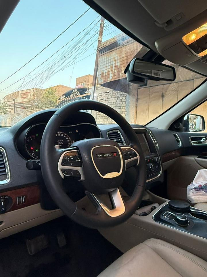 السلام عليكم 
دوج دورنكو موديل ١٦ فول الفول  وكاله شركة هارلم سياره خليجي ماشي فقط 143الف كيلو  سياره مكفوله من كل النواحي  
هزه جديده للسياره 
رقم انكليزي بغداد  
مكان تواجد السياره الحله الهاشميه سعر 253 وبيه مجال  
للاستفسار على الرقم 
***********
