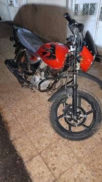 بوكسر 22اوراقها كامله  بمليون 400   انضف من الصوره مفتوحه مره بستم ورن...