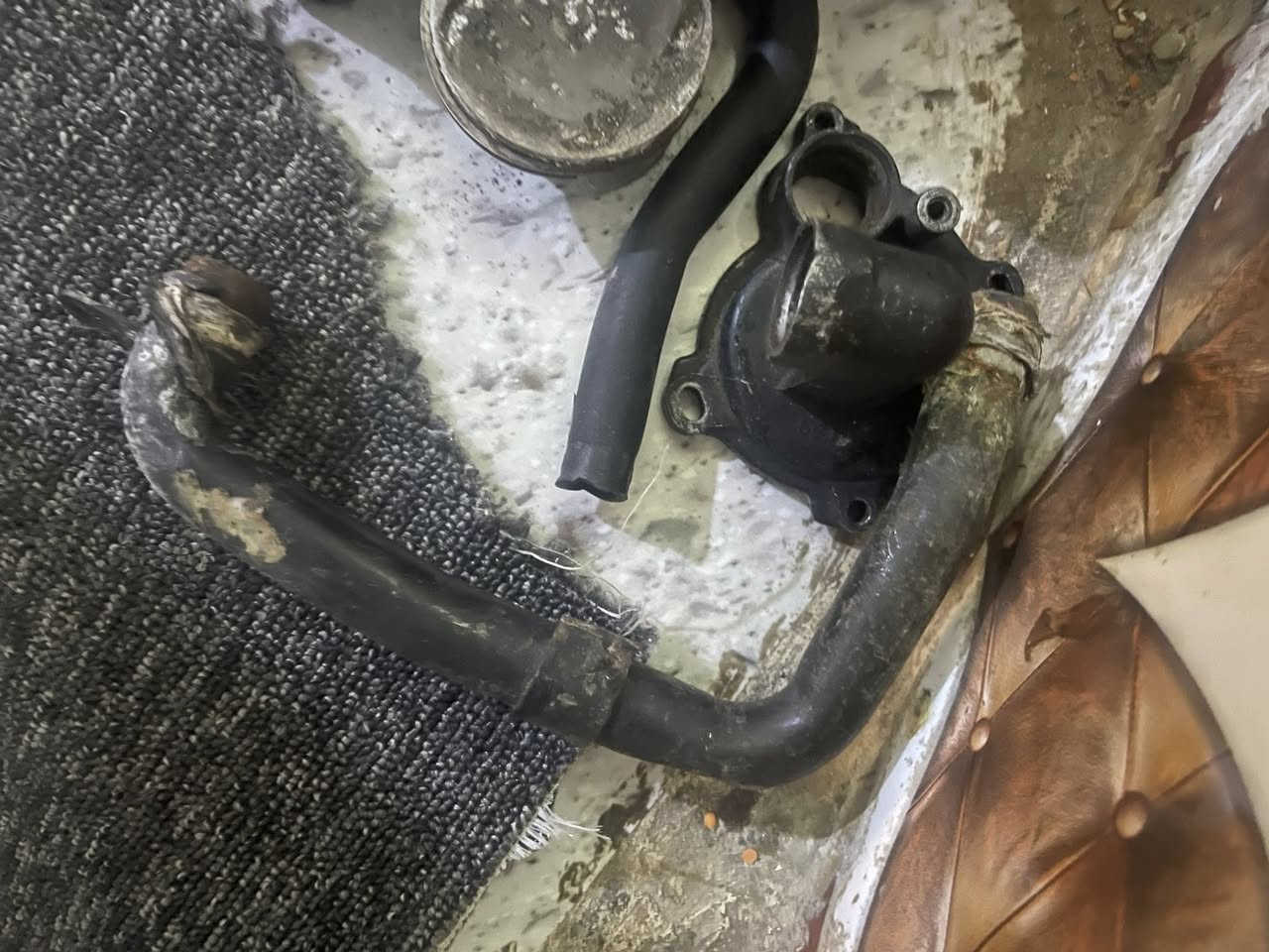 غراض تي ماكس مكينه 500 كلج امامي حاويه وكاور عاوج اربع ولفات وسلندر هوا وبساتمه ومرايات وقبق هوا وبوريته السعر واتساب ***********
