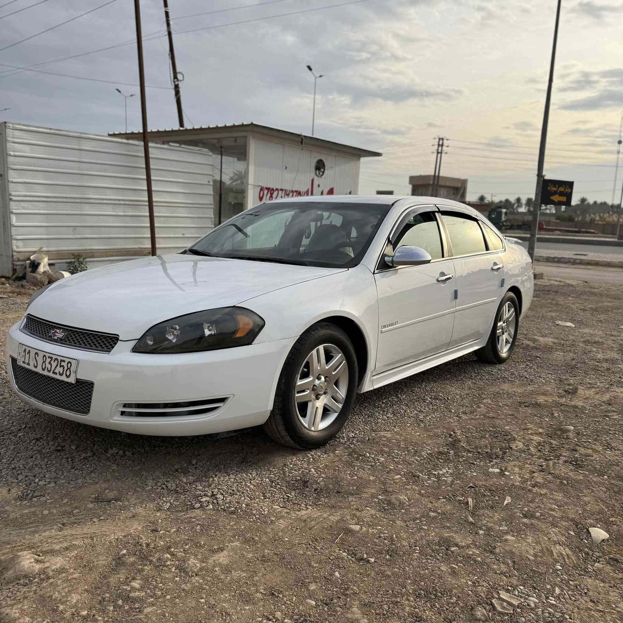 السلام عليكم
امبالا 2012 lt
محرك 3600 
محرك كير صدر تخم تاير جديد 
رقم بغداد باسمي 
صبغ نص باب السائق
ماشية ١٠٥ 
السعر ١١٨$ 
مكان السيارة ديالى الخالص 

***********
