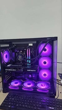 للبيع السعر 2.500 استخدام شهر   للتوصل وتساب 07873355566  AMD Ryzen 7 ...