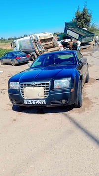 متواجدة سياره اي واحد عنده كروه هاذا رقمي 07737977147