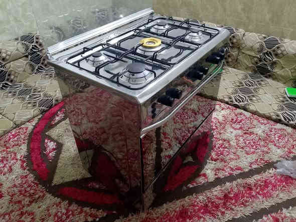 طباخDinka مصري خمس عيون وفرن نار زركه.المكان كربلاء -حي النضال.سعر200.📞*********** كربلاء
