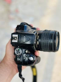 نيكون دي ٥٣٠٠ • عدسة ٥٥ • مكان شطره