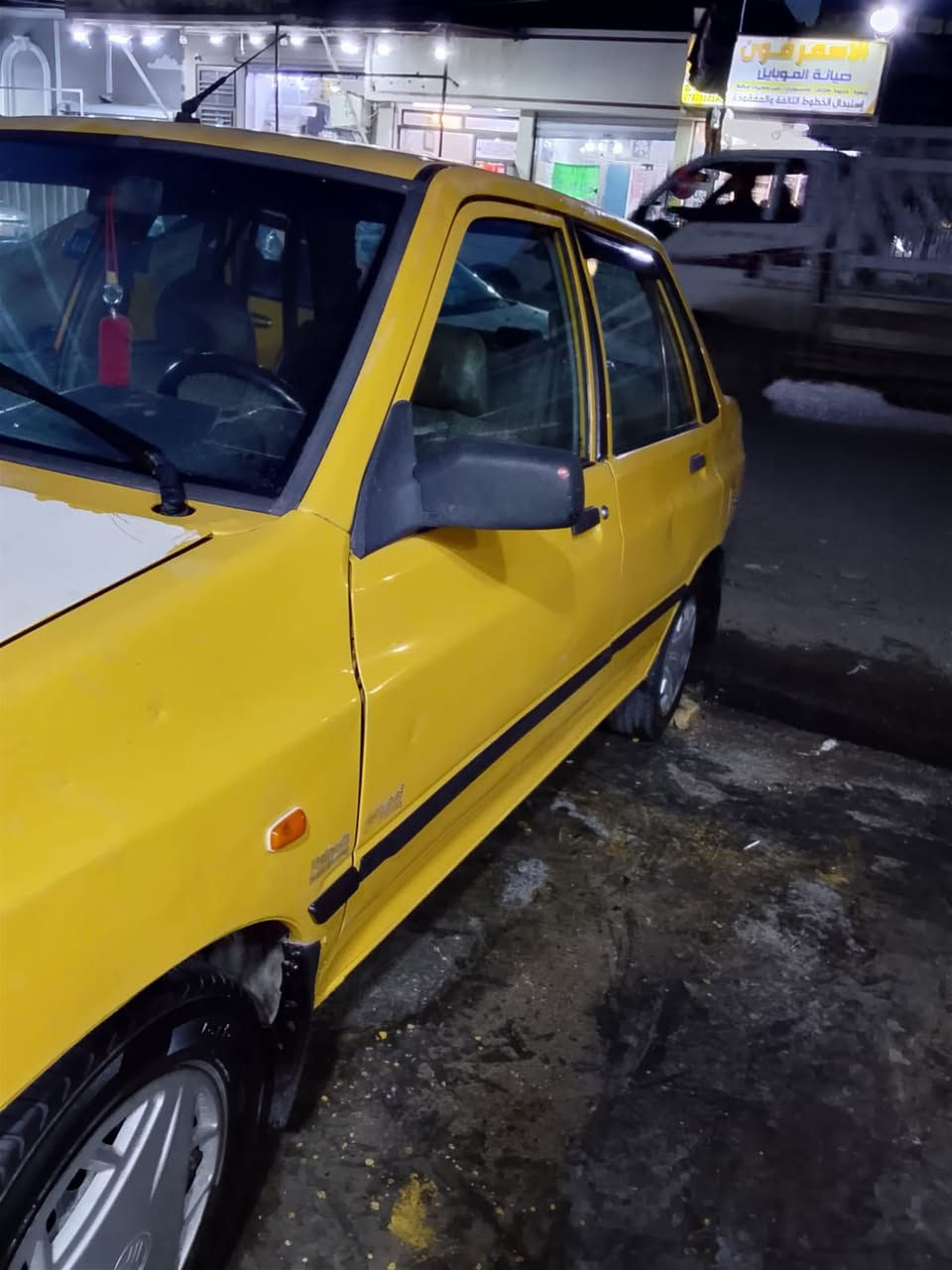 سلام عليكم سايبة 2011 عضم كير مكينة حدايدة تخم تاير كاملة شواصي نضاف السعر 25 مكانة دورة ***********
