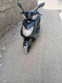 دراجه سكنس فحل ابلاديه كلها مختمه كفراتها اصليه نكره سلف هندر كهربائيا...