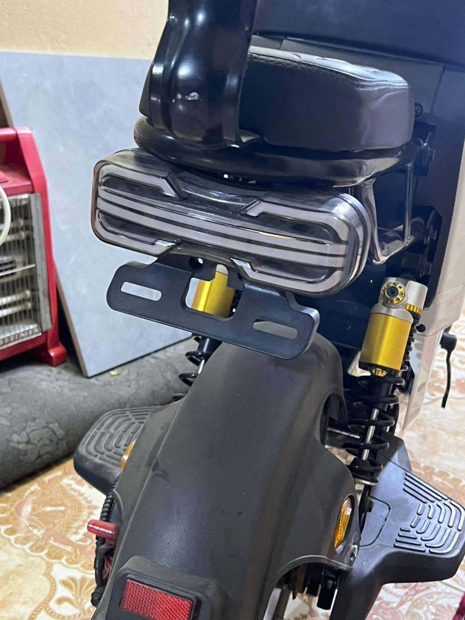 سلام عليكم
دراجه شحن ار 9 موديل 2025
ما صار لها هواي للبيع
ملف 1200 واط يعني طياره
5 باتري كبار 
لايت زنون مع بلوجكترات عللي ابيض ناصي
بصمه و دبل سويج تشغيل عن بعد
كافت ملحقاته موجودة 
تواصل لمعرفه تفاصيل اكثر
تفاصيل أكثر***********
مكان البصره القبلة فلكة البريد. 
السعر ٤٥٠وبيها مجال بسيط للشراي ادخل واتساب و تدلل .
