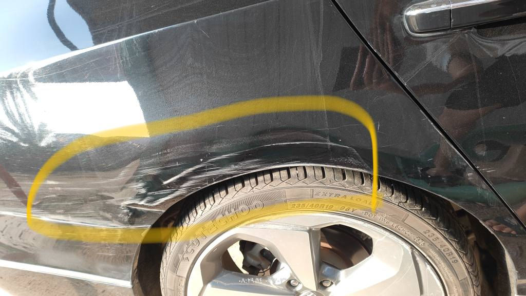 السلام عليكم..
هوندا اكورد 2018 تورنك 2.0 توربو 
بيها تلث قطع ماشيه 130 الف كيلومتر 
السيارة نظيفة وفول مواصفات 
رقم مميز
شاصي مكفول 

*********** النجف, العراق
