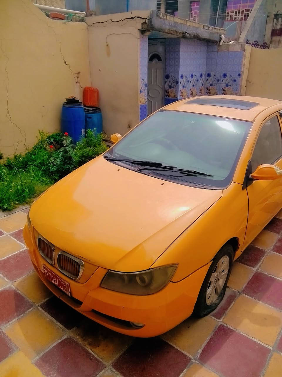 للبيع
سيارة ليفان عطلهة بس كيررر عارضهة للبيع رقم ***********
