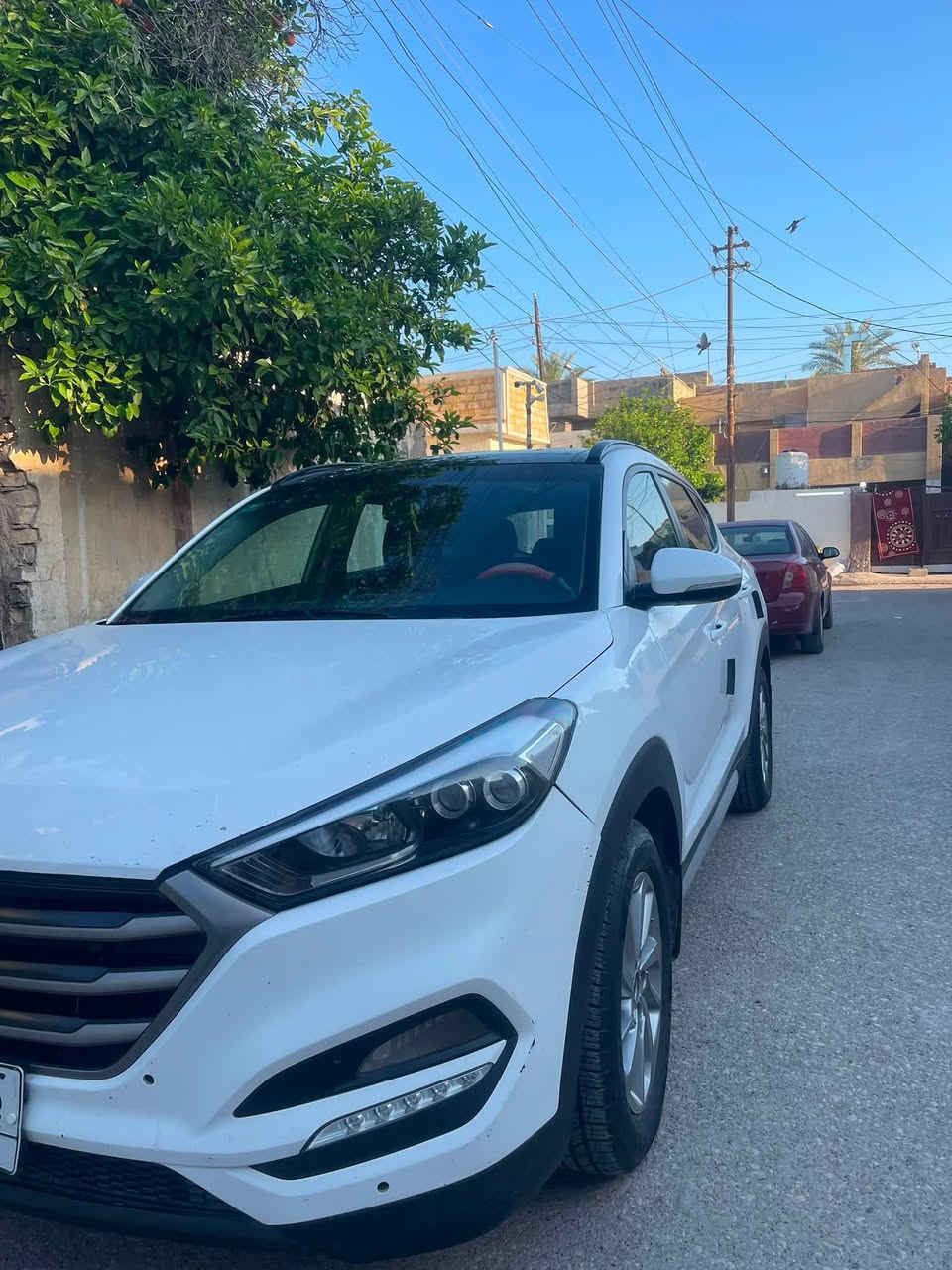 توسان 17 ضررها 3 قطع بنيد وجاملغ خلفي وربع جنطه بدون دواخل والسياره فول مواصفات رايد اب 145 وبيها مجال شي بسيط 
*********** بيه واتساب
