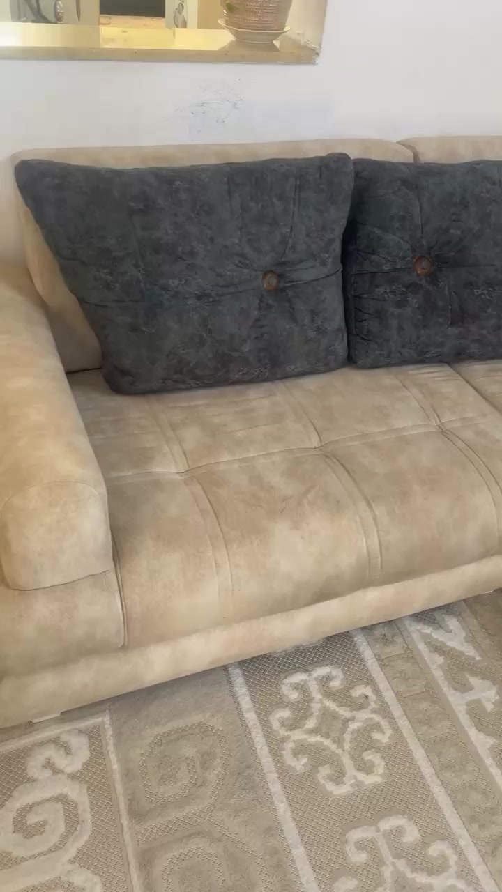 للبيع فرش و ديوان


**إذا كنت صاحب هذا الإعلان وتريد حذفه لأي سبب، رجاءا أرسل رسالة إلى الدعم الفني**