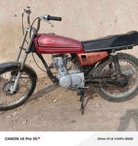 دراجه أيرانيه للبيع المكينه مصبوغه بدون اوراق دراجه جاهزه تعال شغل وطل...