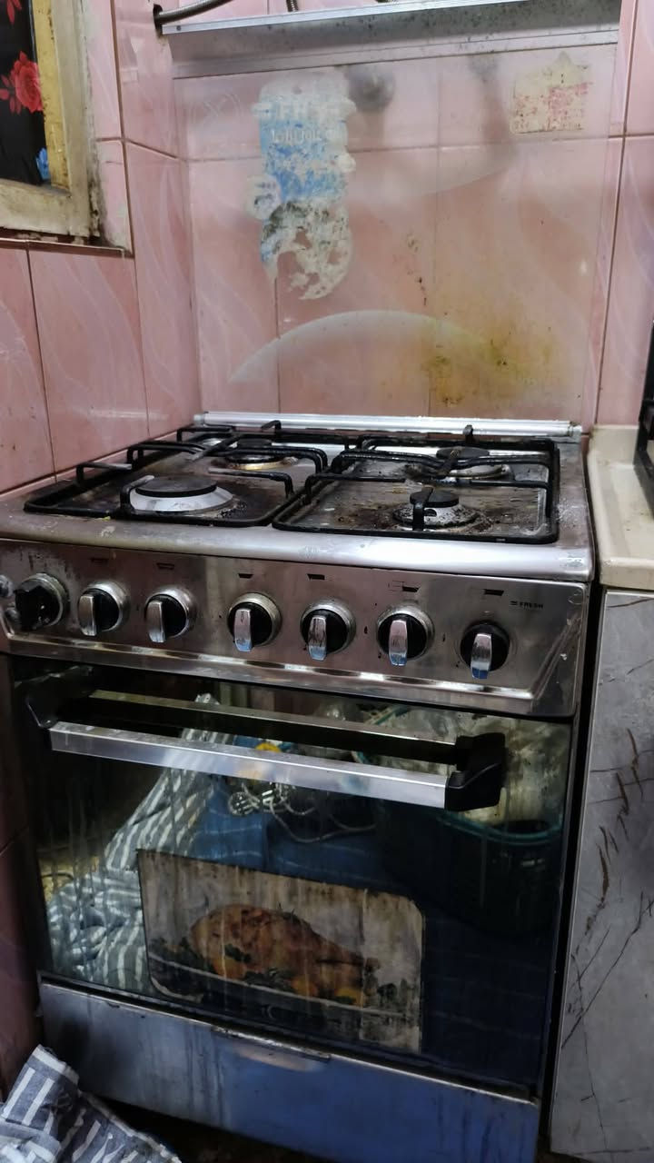 غراض بيت اخو الجديد كله نضيف التخم مابي اي ضرر عشره مقاعد اصلي والثلاجه اخت الجديده حجمها كبير الشراي شوف الصور والسعر عل خاص


**إذا كنت صاحب هذا الإعلان وتريد حذفه لأي سبب، رجاءا أرسل رسالة إلى الدعم الفني**