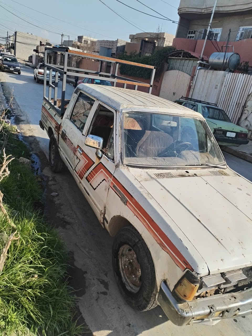 بيكم شغال كامل كير محرك بودي نضيف بي كاربون  والكشر موضح بالصور سعر مناسب 12 ورقه
مكان جانب الايمن ***********+***********
