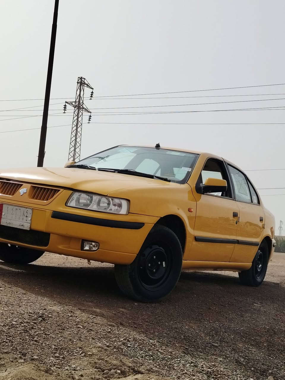 سلام عليكم سياره سمند موديل 11   رقم بغداد مشروع وطني سنويه 28 سياره مصفره  نعمه من الله بس المكينه مبدل بيها كازكت مكاني العماره حي العسكري السعر 34 وبيها مجال قليل الشراري يتصل على هاذه الرقم ***********
