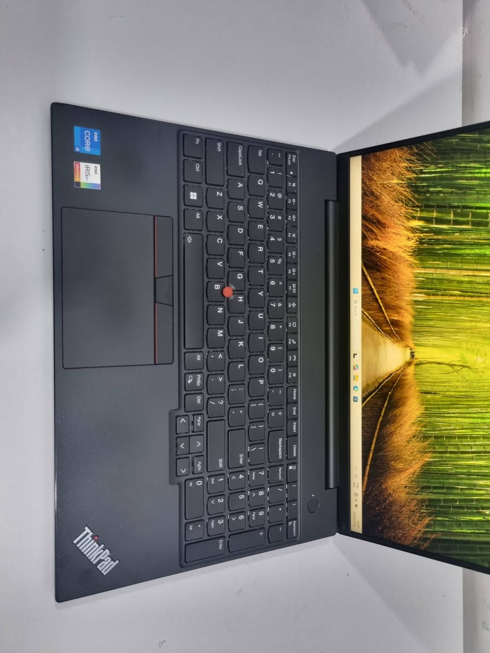 Lenovo ThinkPad E16

• المعالج: Core i5 1335U
• الرام: 16GB 
• التخزين: 512GB ssd
• الشاشة:  16 بوصة 
• البطارية: 47Wh 
• معالج رسومات: Intel® Iris® Xe
  #pro_tech_ABD


**إذا كنت صاحب هذا الإعلان وتريد حذفه لأي سبب، رجاءا أرسل رسالة إلى الدعم الفني**