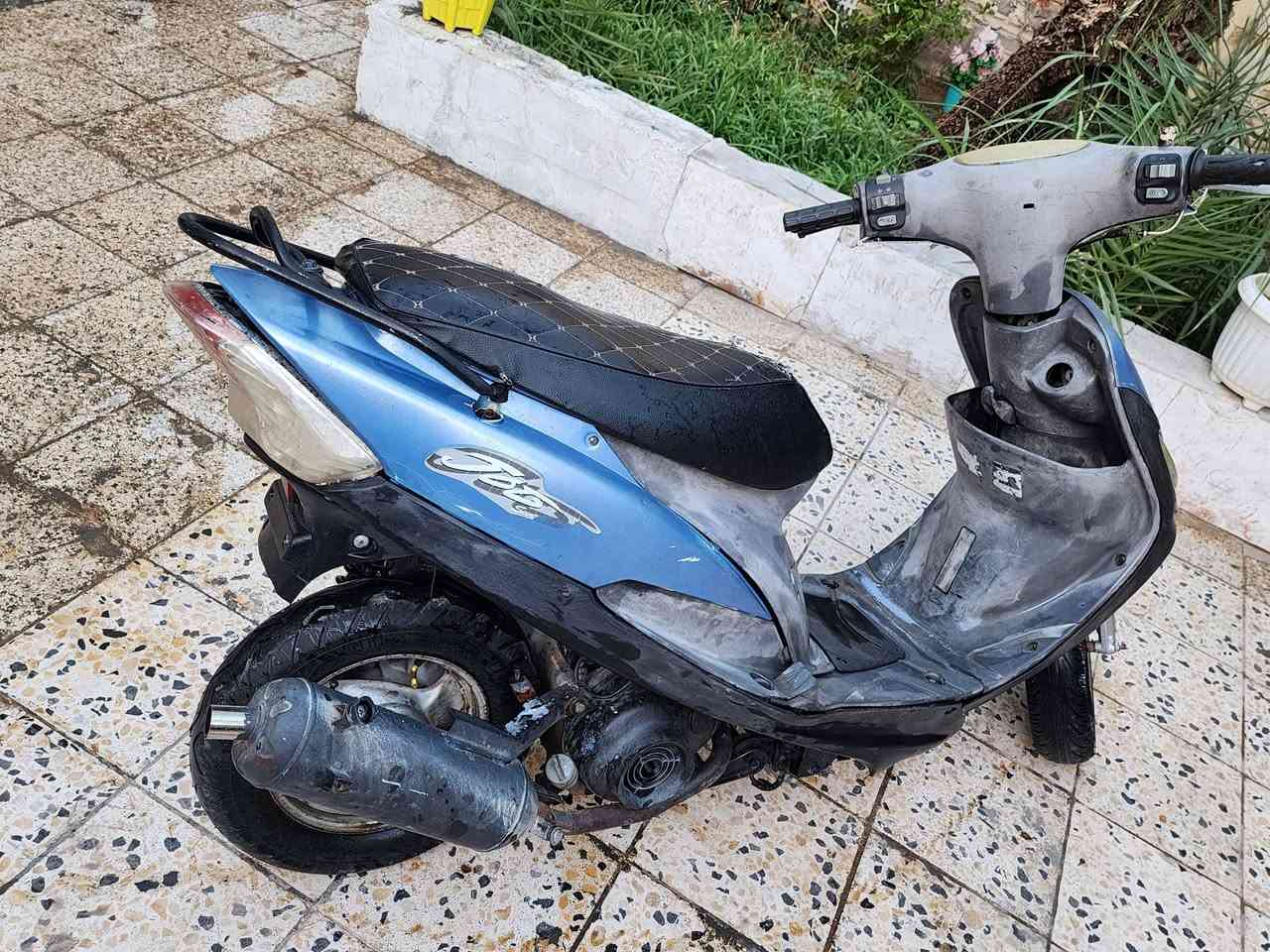 دراجه ماكس منغولي مفتوحه 50 كهربائيات شغاله كلشي شغال بيه ما نقصه شي 375 وبيه مجال


**إذا كنت صاحب هذا الإعلان وتريد حذفه لأي سبب، رجاءا أرسل رسالة إلى الدعم الفني**