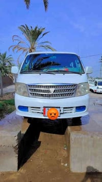 فتون للبيع سياره نضيفه حلوه ومصفره هيه وغرامات السنت 2035سعره 60وبيه م...