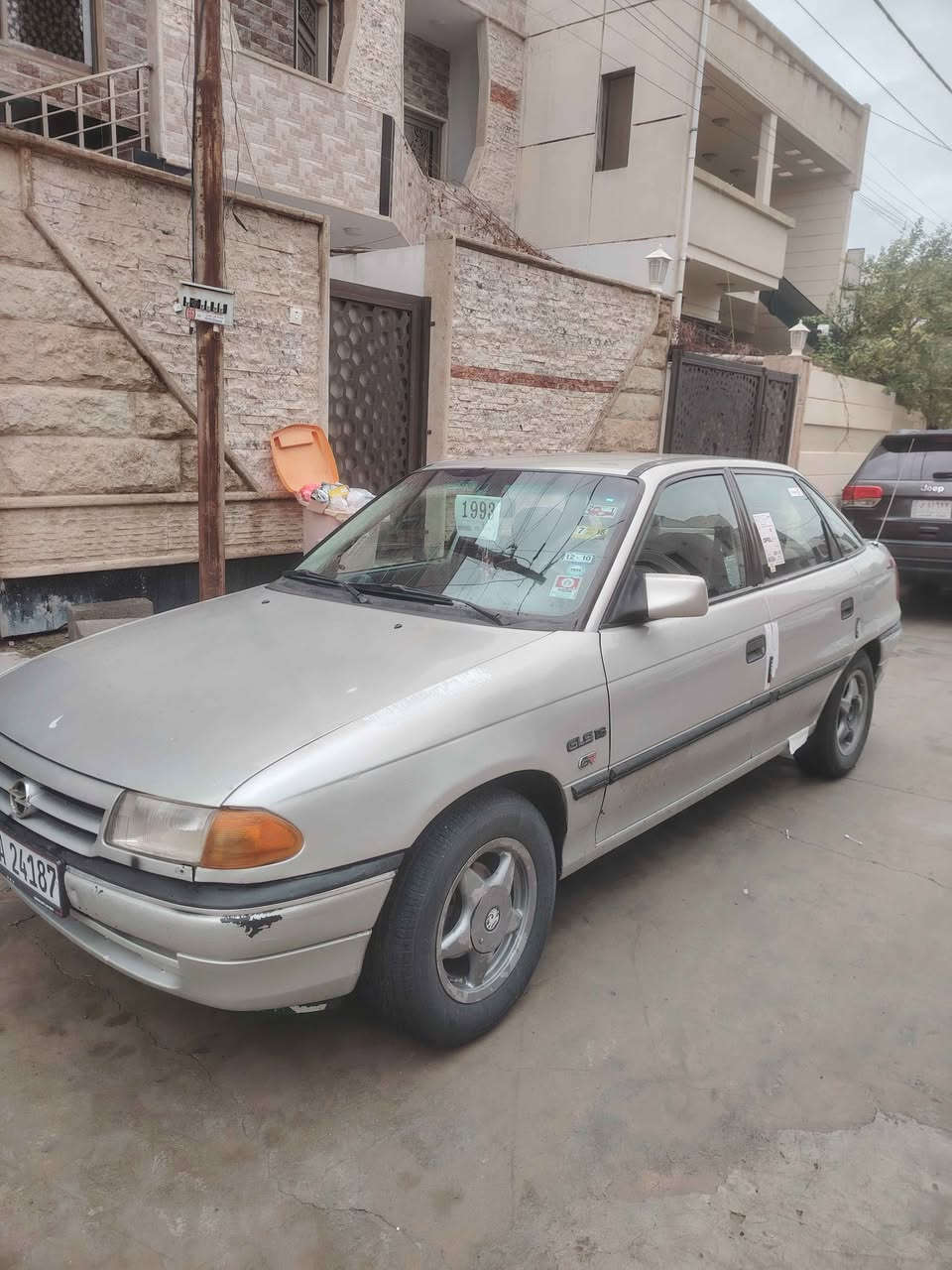 اوبل استرا موديل 93 محرك 16
سنوية باسمي تنتهي 2030
هزه منتهيه بشهر ال2
بطاقة بانزين بيها
كير ومحرك شرط
السعر 40 وبي مجال كركوك, العراق


**إذا كنت صاحب هذا الإعلان وتريد حذفه لأي سبب، رجاءا أرسل رسالة إلى الدعم الفني**