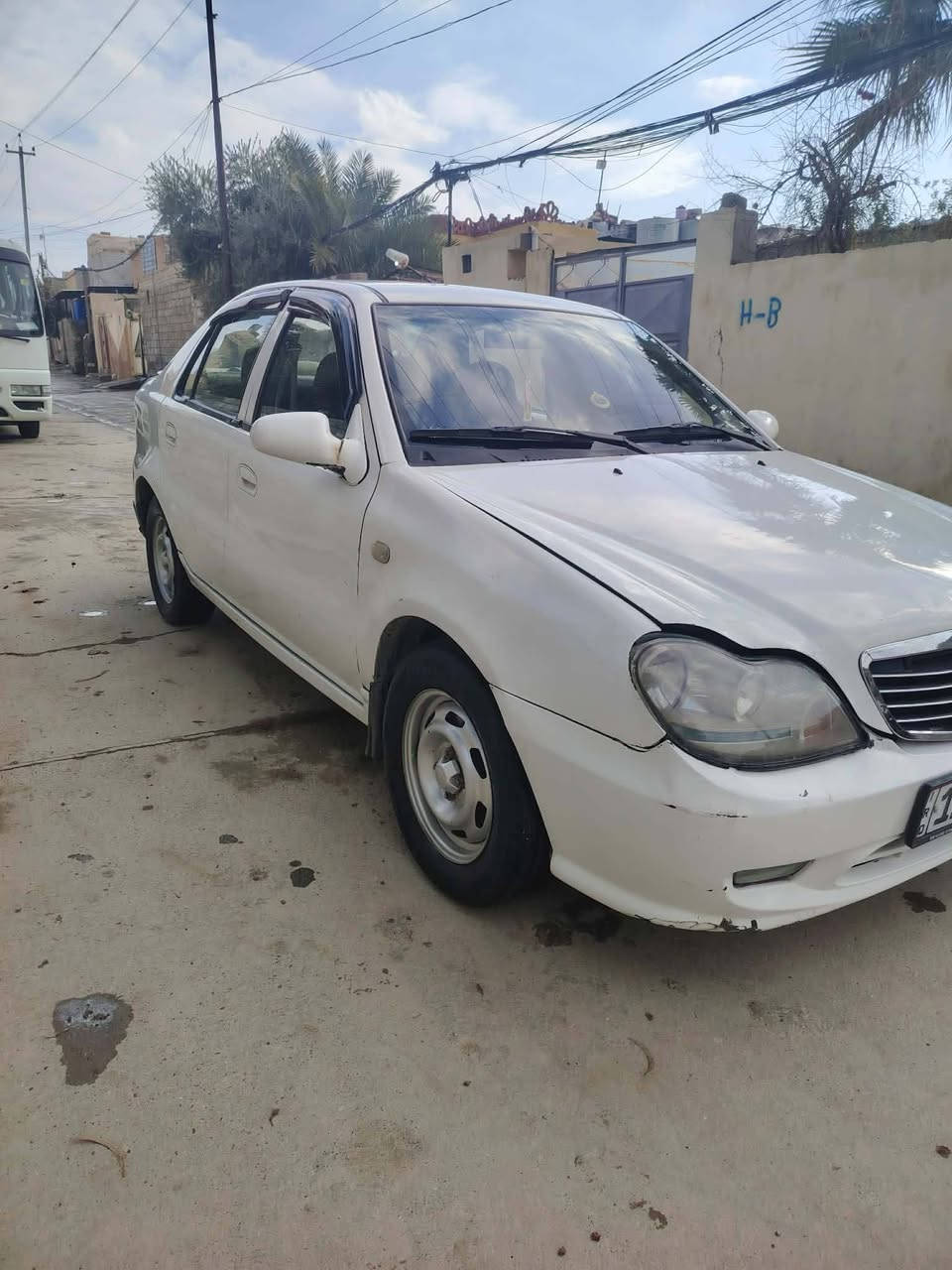 سيكي 2013 رقم نينوى دولي
كابون بانزين بيها شرط الوكاله والتحويل 
بيها تلقيطات انطيك صبغ حزام 
مكينه وكير شرط تبريد شغال 
شاشه كهربائيات كلها شغاله 
سعر (50)
موصل الايمن 
***********
