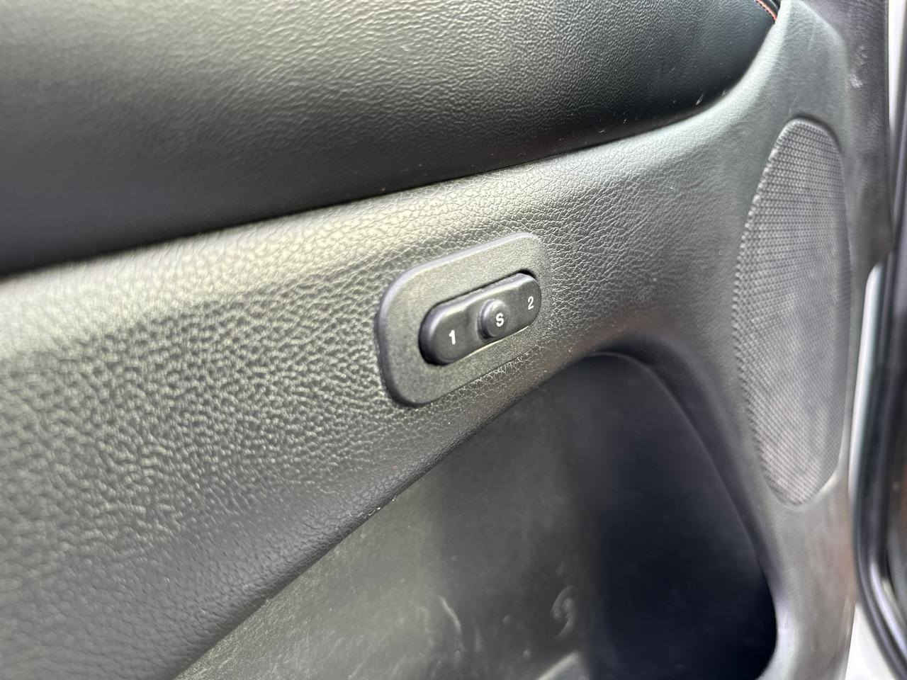 لمتد فول للبيع ١٦
بيها خمس قطع صبغ بدون معجون 
السعر المطلوب ١٧٥٠٠ الف دولار 
***********
