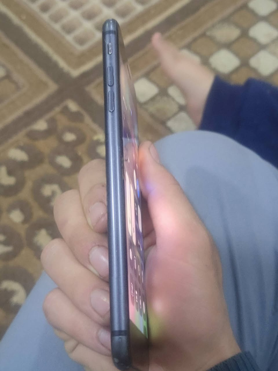 السلام عليكم متاح ايفون 8 بلص ذاكره 256 بطاريه 100 مبدله شاشه 3 خيارات شرط اصليه ما مبدله 
بصمه ✅
نت.   ✅
اتصال✅
شحن ✅ شرط قطاره 
كامرات ✅ طبع 
سعره 75 بمجال بسيط 
مكاني موصل ايسر حي صدام 
***********
