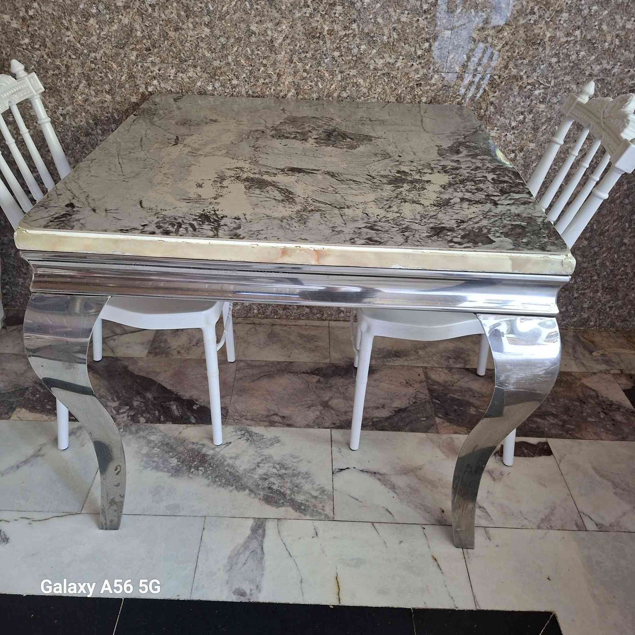 ميز طعام للبيع مناسب مرمر ثكيل وستيل اصلي  ***********
