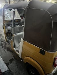تكتك. مديل 18  تكتك مرقم تكتك بسمي رايدهه ب6 بكان البلديات 07770466312