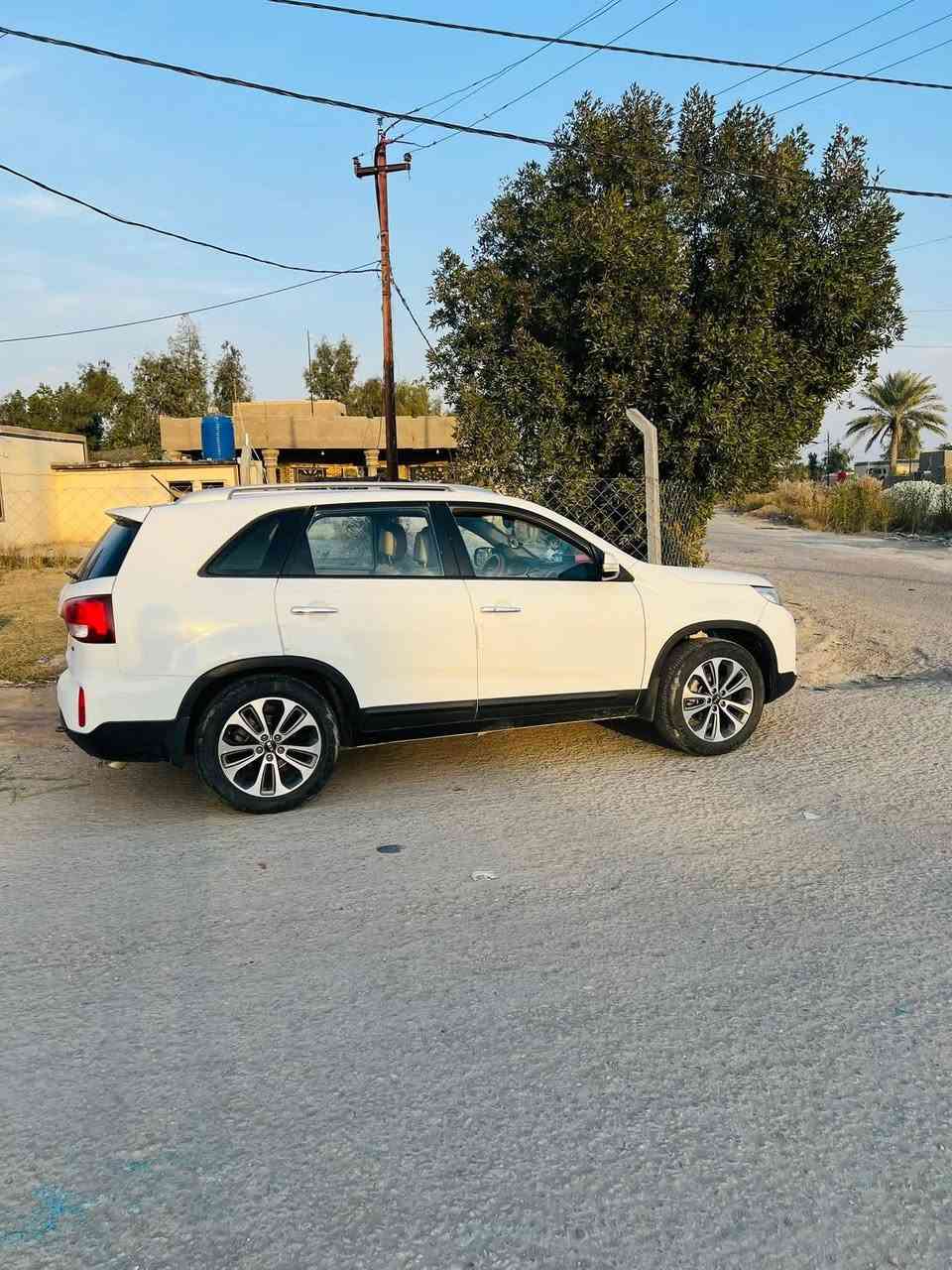 السلام عليكم سورنتو 14  محرك 2400 مواصفات السياره  لد أمامي  اشاير بالمري  نظام ايكو  مري شفط  بصمة تشغيل وأبواب  7 راكب  3 قطع تبريد مانع انزلاق   ضربته 4 أصابع بارد الباب خلفي  سعرها 170 ويبه مجال  مكاني #بابل #قضاء #القاسم #رقمي ***********
