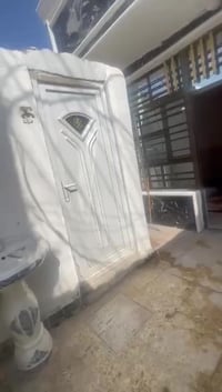 بلاش بلاش بس يمي تعال ونخلصك من الايجار ودعيلي نبيعلك اقصاد ونقد دار ل...