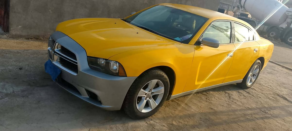 السلام عليكم سياره جارجر للبيع موديل 2011 السياره بيها فقط فتح/
 گير ومكينه كفاله حداديه جديده وتخم تاير حديد
***********
***********
السياره موجوده في ميسان رقم انبار مشروع وطني
