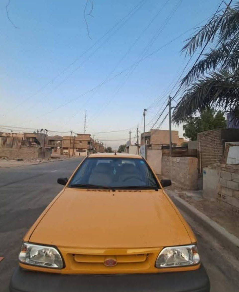 سلام عليكم
سايبه موديل 2017 
رقم بغداد دولي هزه جديد باقي علا الستلام
سياره نضيفه  اذ مو شراي لا تجي سعر مليونين 2
استفسار ***********
اذه مو شراي لا تجي لين مستعجل عل بيعه
