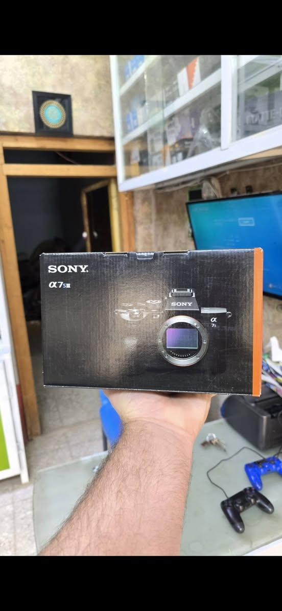 SONY-A7¥ سعره بدي 4ملاين 
SONY-A7R¥ سعره بدي 4ملاين 
SONY-A7SIIIسعربدي 3ملاين و100الف
SONY-A7IV سعر بدي مليونين و550الف
SONY-A7III سعر بدي مليون و650الف 
مكاني بابل 
***********
***********
