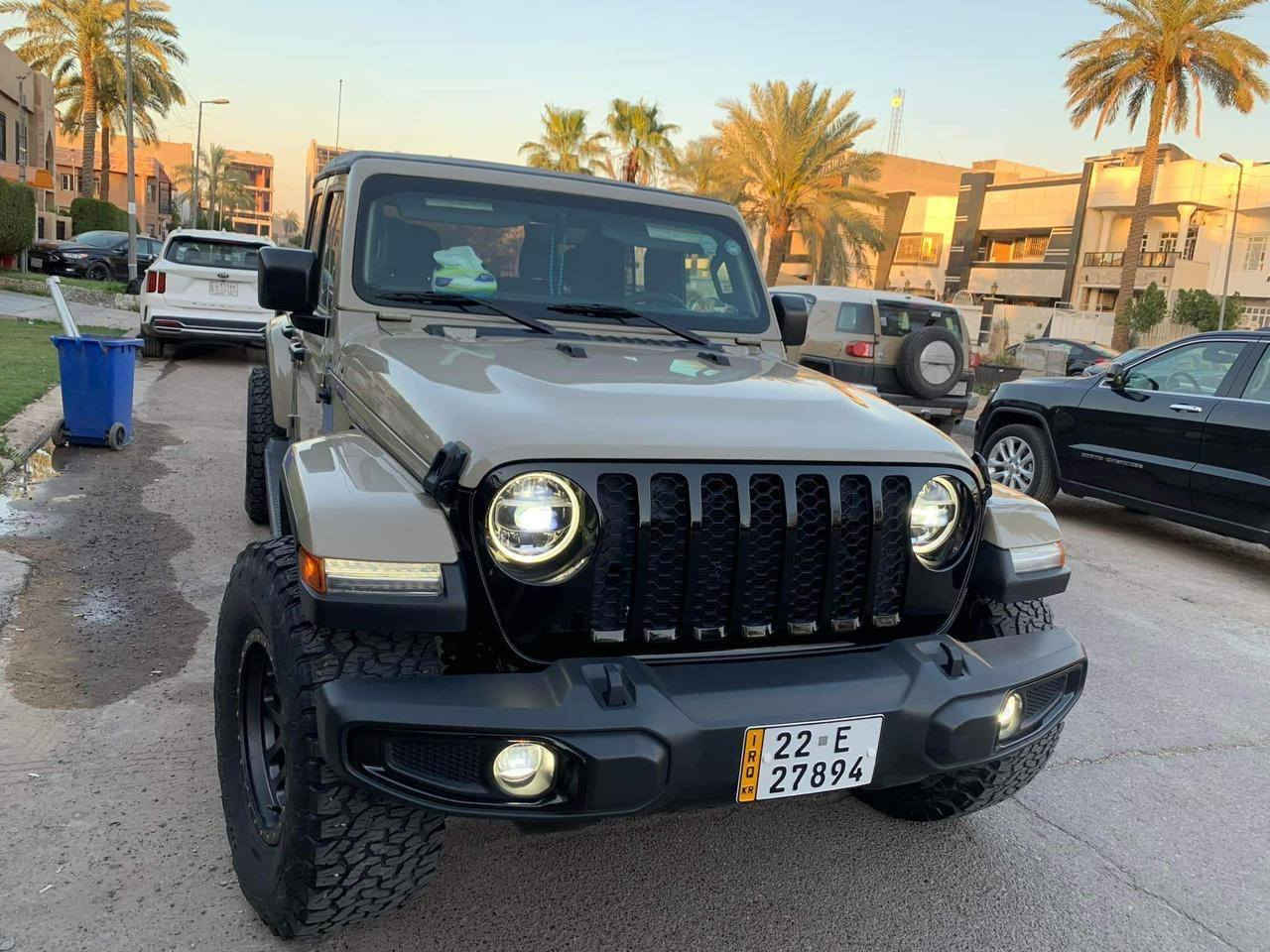 جيب كلاديتور ٢٠٢٢ فئة ويليز 
كلين تايتل مرفق رقم الشاصي بالصور
رقم اربيل الجديد باسمي
ماشية ٢٥ الف ميل
تايرات ٣٥ انج طخم جديد نوع كوديير رانكلر
شاشة جبيرة سستم صوت الباين مع دمام بصمه ابواب وتشغيل 
تدفئة كراسي وستيرن تشغيل عن بعد لايتات وبروجكترات وبكلايتات كلهن ليد
للبيع السعر 35500$
مكان السيارة بغداد الحارثية 
***********
