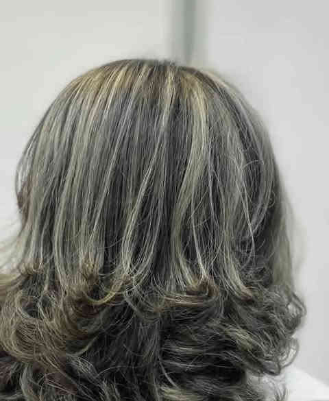 #عروض_تهز_الكاع
🎄بمناسبة رأس السنة🎄
🎇🎈🧨🎁🎆🎇✨
سويتلكم عرض يجنن لمدة اسبوع 
اوقات الدوام من الساعه 10صباحا لغايه 8 ليلا 
الافضل الحجز قبل الحضور 

1_ قص شعر 10الاف 
2 _قص +تريتمنت معالج مرمم 15 الاف 
3_حف الوجه ب الخيط 10لاف 
4_ واكس للوجه + خيط ب15 الف
5_ تنضيف بشره بجهاز البخار حار وبارد وإزالة الرؤوس السوداء
والدهون 20 الف
5_تنضيف عادي 10الف
نجي للشعر 
1 _تجذير للشعر فقط 15 الاف 
2_ صبغ شعر القصير 25 
3_ صبغ شعر وسط 30
4_ صبغ للشعر الطويل 40 
5_ ميش كذله وزلف فقط 20 
6 _ميش للشعر القصير 35 
7_ ميش للشعر المتوسط 45
8_ ميش للشعر الطويل 65
📌 العنوان
💒كربلاء حي الحر قرب مجمع ليمونة الأول
💇#مركز_ايليانا_للحلاقة_والتجميل
للحجز والاتصال
📲***********
☎️***********
