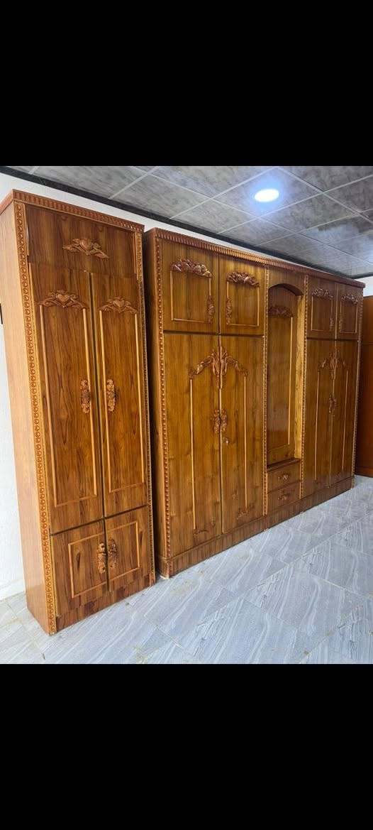 غرفه نوم خمس أبواب خشب صاج خمسه نضافه فول السعر 750وبيها مجال للشراي *********** للاستفسار واتس
