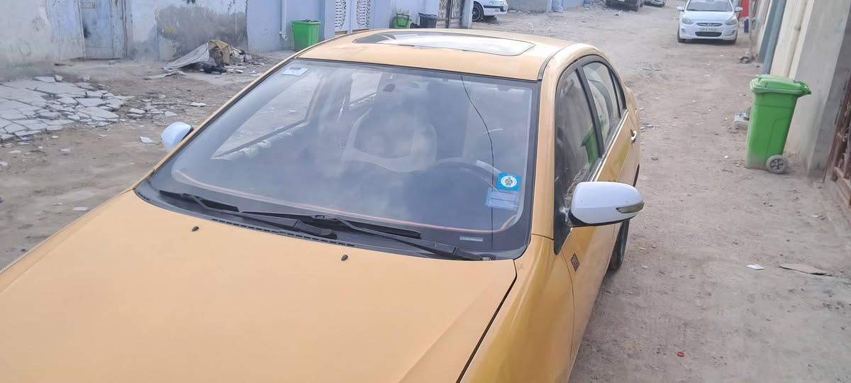 السلام عليكم للبيع ليفان 620 مديل 2011كير ومحرك كورلا حاويه السيارة جاهزه مداور ثاني يوم مكاني النجف رقمي *********** 
السعر ٣٣ وبيه مجال
