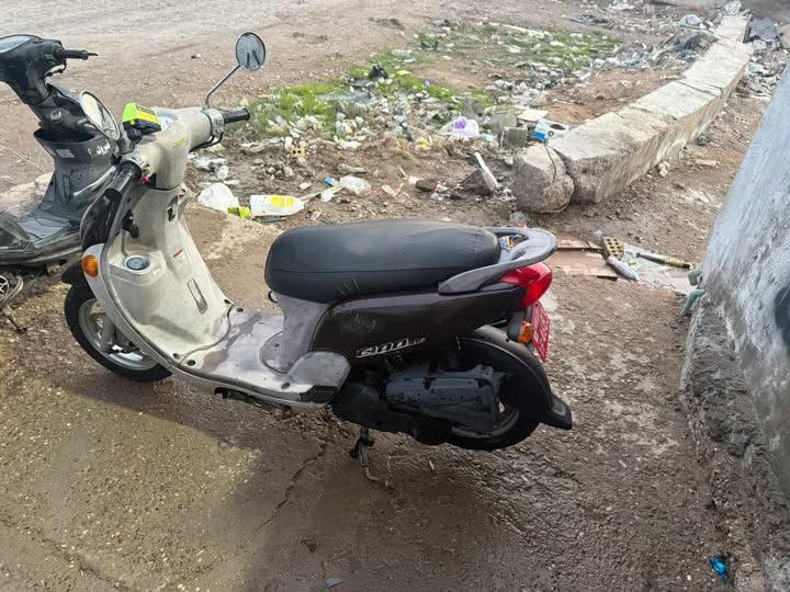 السلام عليكم دراجه فله للبيع
دراجه نضيفه وما ماشيه 
صار 21من نزلت رمبه يعني 2025/12/19

(السعر خاص)

***********اتصل هنا 
مو شراي لا تتصل 👍🏻

مكاني الدوره
