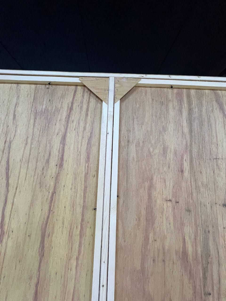 السعر ( مليون و٥٠ ) فقط😍

غرف نجاره عراقيه 💯💯

تتكون من ١٠ قطع 

عرض الكنتور٣مترات و٢٠سم

ارتفاع الكنتور مترين و٤٥سم

السرير بلوك ٦ ارجل

طول السرير 200 سم 

عرض السرير 160 سم 

الضهر جرجوبه فريم داخلي

الزاويه بارتفاع الكنتور 

الشازلون والطابوريه 75 الف 

الدوشك 150 الف  ضمان ٥ سنوات


**إذا كنت صاحب هذا الإعلان وتريد حذفه لأي سبب، رجاءا أرسل رسالة إلى الدعم الفني**