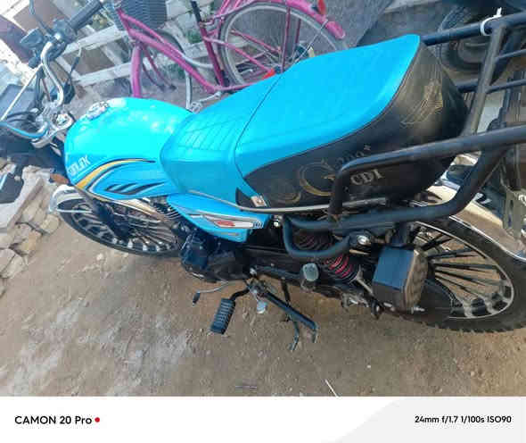 السلام عليكم دراجه إيراني موديل 2025كهربايات كاملة مكينة ما ممدود عليها سبانة العنوان بغداد كاظمية منطقة الطي السعر 800وبيهة مجال بصيط***********بي وتساب
