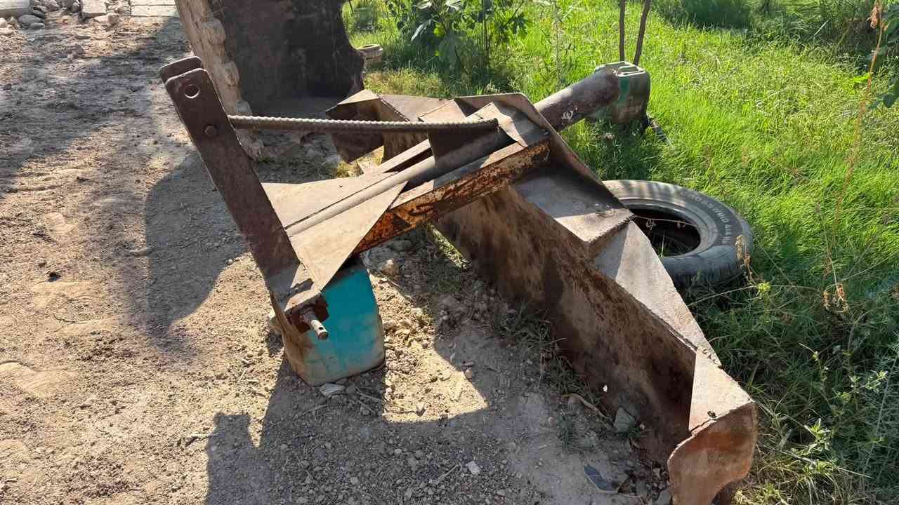 للبيع معدلان ابو المدفع نضيف كلش مكانه كربلاء الحسينية سعره 450
***********
