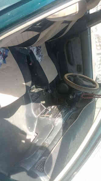 هوانداي موديل  ٩٤.. رقم دولي..  سياره بلاد.  بدي..  بس بيه جراد  شوية.  كير ومكينه خير من الله ..   مكان بغداد.  سعر ٢٨ وبيه مجال.  ***********
