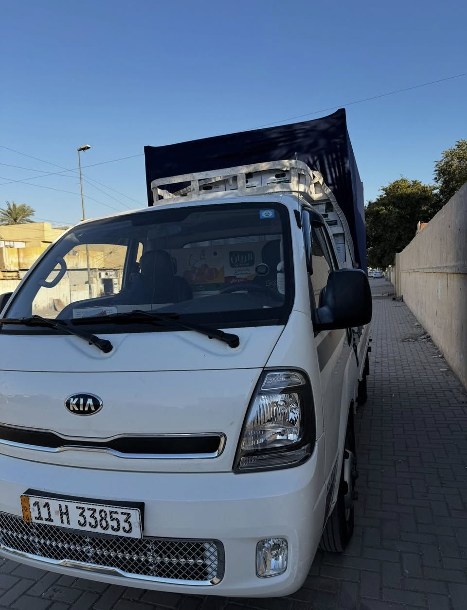 السلام عليكم اخوان كيا فحل موديل 2015 للبيع رقم بغداد بأسمي تحويل ثاني يوم رقم انكليزي هزة وسنوية جديدة سيارة مال جناي جاهزة من كلشي كير مكينة تايرات باتري شواصي بيهة محجر ارتفاع عالي داخل السيارة جديد تغليف كشنات وشاشة وكامرة محدثة 21 وشريط 21 سياررة نصبتهة تخبل كلش حلوة بيهة دوسات مصلحة وباب رش اثر جراد فقط موجود عالواتساب باي وقت *********** مكان السيارة بغداد
