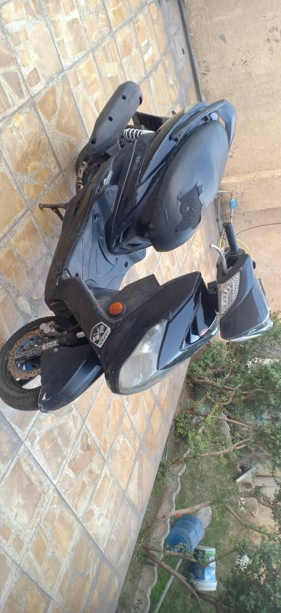 سلام عليكم
دراجه سكنس فحل ياباني ام طلاعات  
بكلايت والايت والاشاير  لد  مكينه ناعمه شلعه ومعدل .دشبول طافي وتاير امامي نص عمر سعر ٥٠٠ وبيه مجال بصيط للاستفسار ***********
