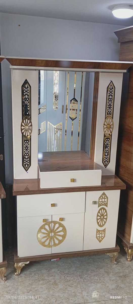 غرفة نوم كاملة فقط بي ٤٠٠ دولار


**إذا كنت صاحب هذا الإعلان وتريد حذفه لأي سبب، رجاءا أرسل رسالة إلى الدعم الفني**