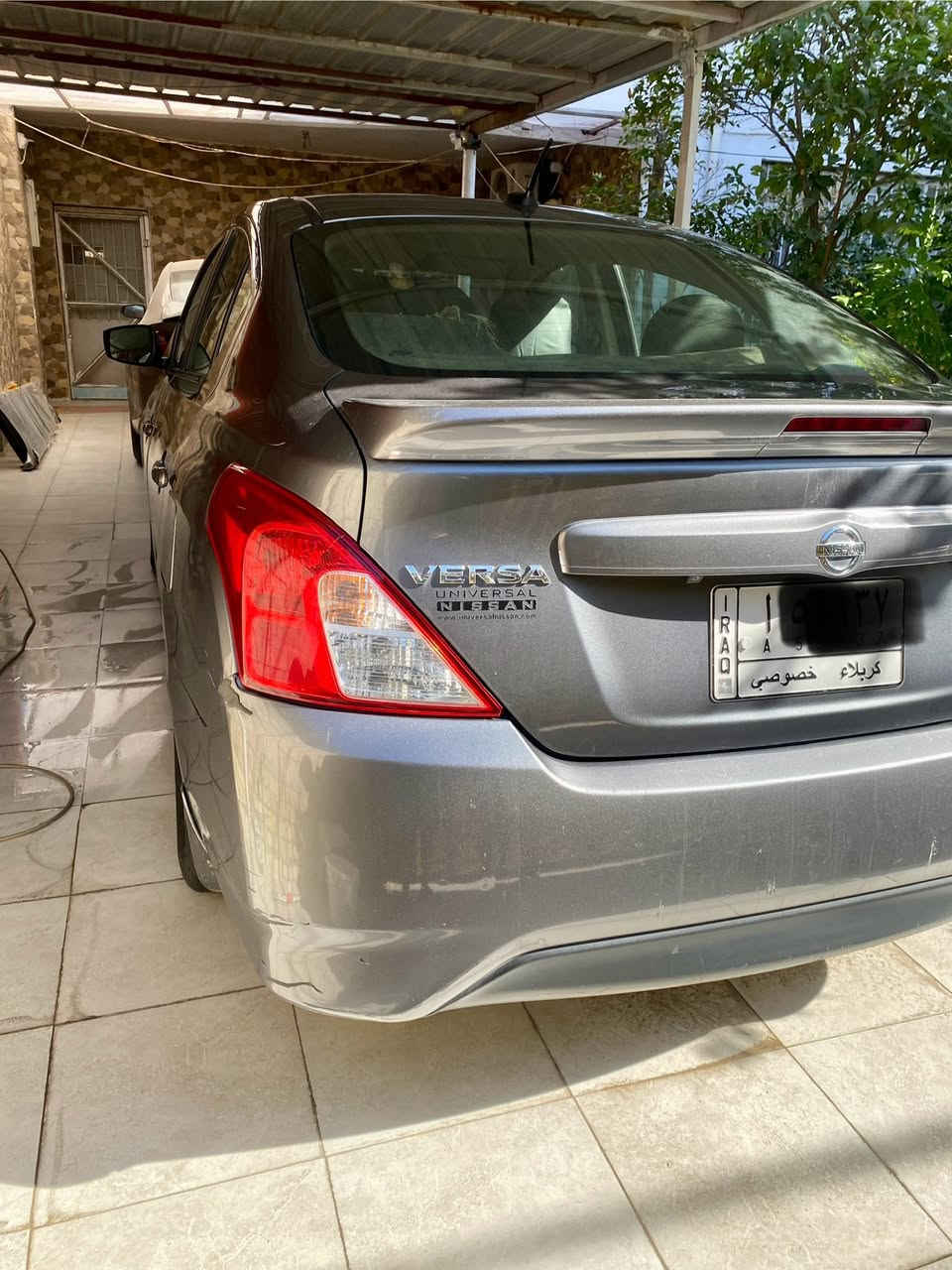 سلام عليكم نيسان فيرسا 2018
موصفات سبشل 

محرك كير تمام بلادي تخم تاير باتري جديد بيها صبغ جاملغ وبنيد ونص جاملغ ايمن تصليح الامارات. 

هنا بلعراق بيها طخة اباب الصدر واضحة بلصور

تبريد شغال سيارة خير من الله 

مراوس او بيع 
***********

السعر 86ومجال بسيط
