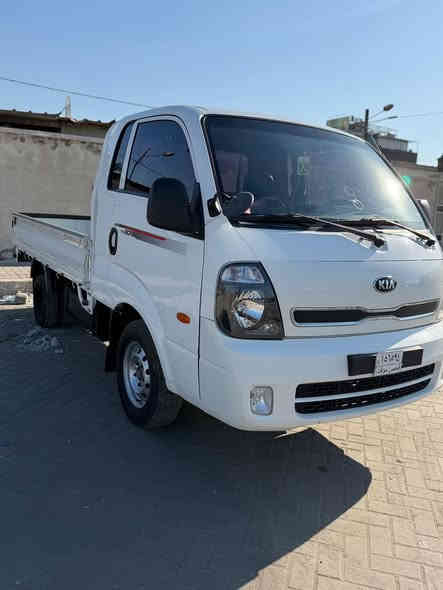 سلام عليكم ورحمة الله وبركاته 
كيا بنكو 3 دخول جديد 2014
السيارة أربع دكم 
اوتماتيك 
كير مكينه كفاله 
حداديه جديده 
ملاحظة بدون الوحات 
السعر 65$💵
مكان بغداد 
***********
